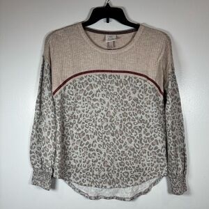 Knox Rose Top Women’s Sz S Gray Leopard Print Pullover French Terry Long Sleeve